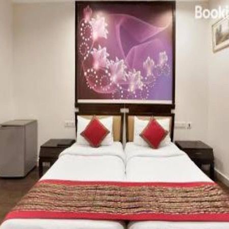 Hotel Loto - Sector 66 Noida Exteriér fotografie