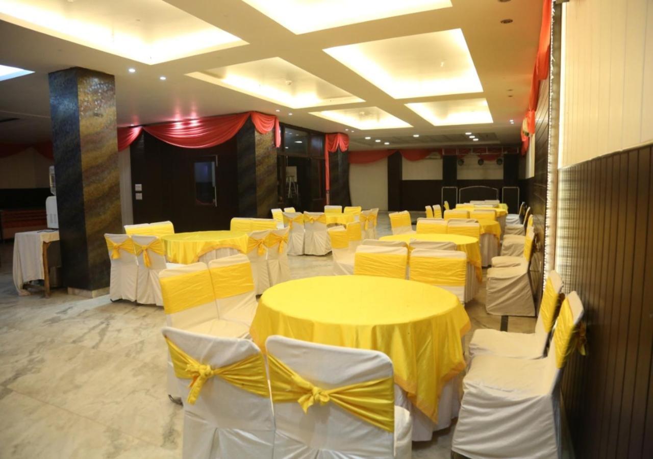 Hotel Loto - Sector 66 Noida Exteriér fotografie