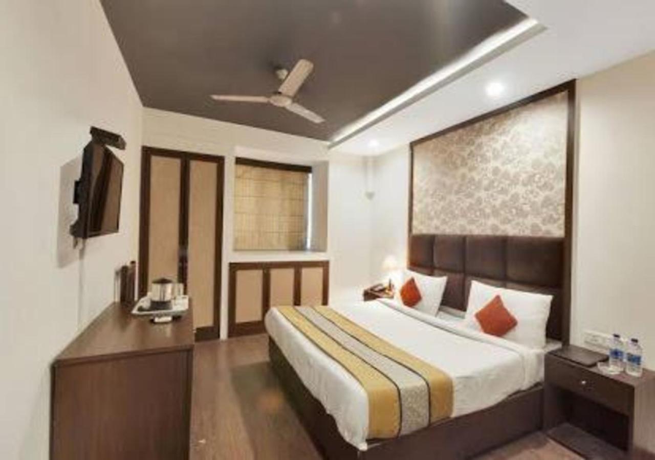 Hotel Loto - Sector 66 Noida Exteriér fotografie