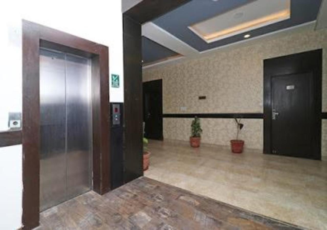 Hotel Loto - Sector 66 Noida Exteriér fotografie