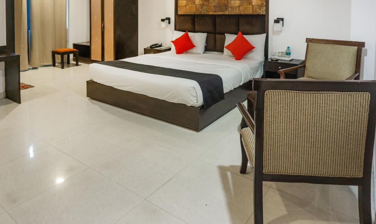 Hotel Loto - Sector 66 Noida Exteriér fotografie
